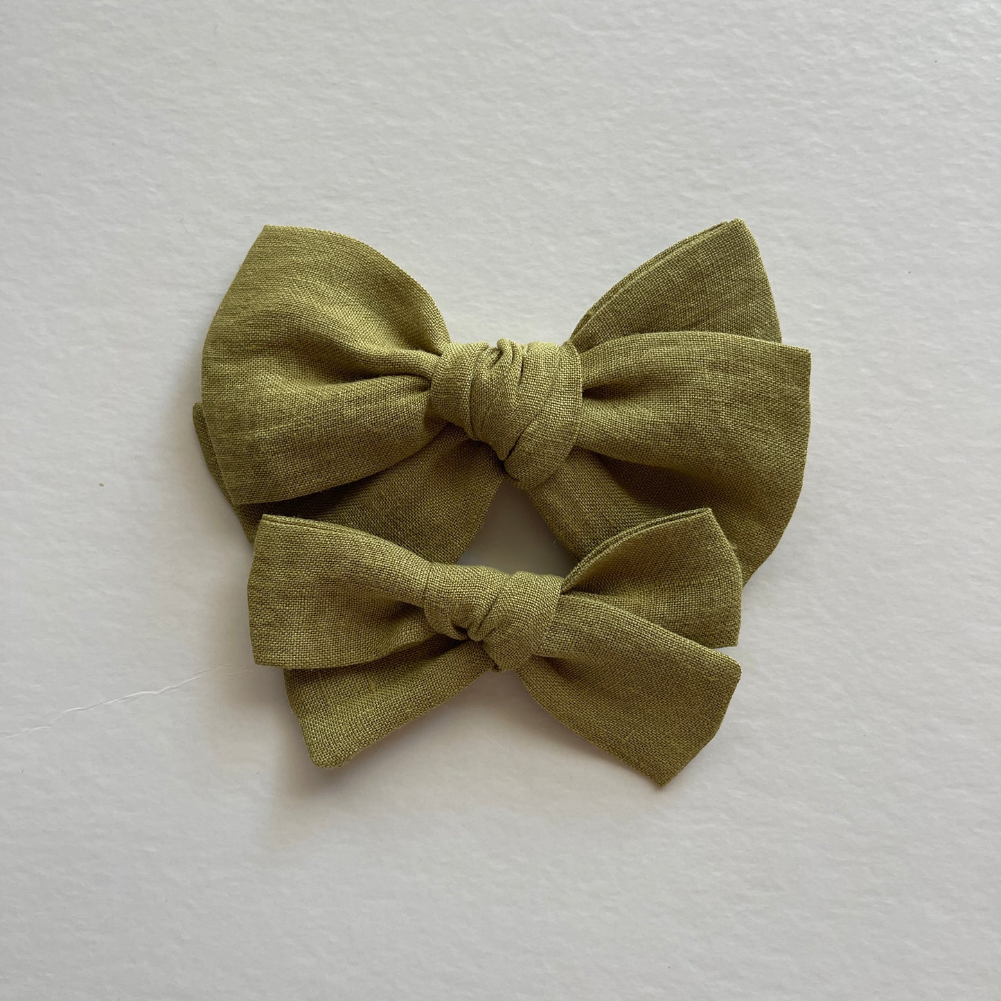 Solid Linen Bows